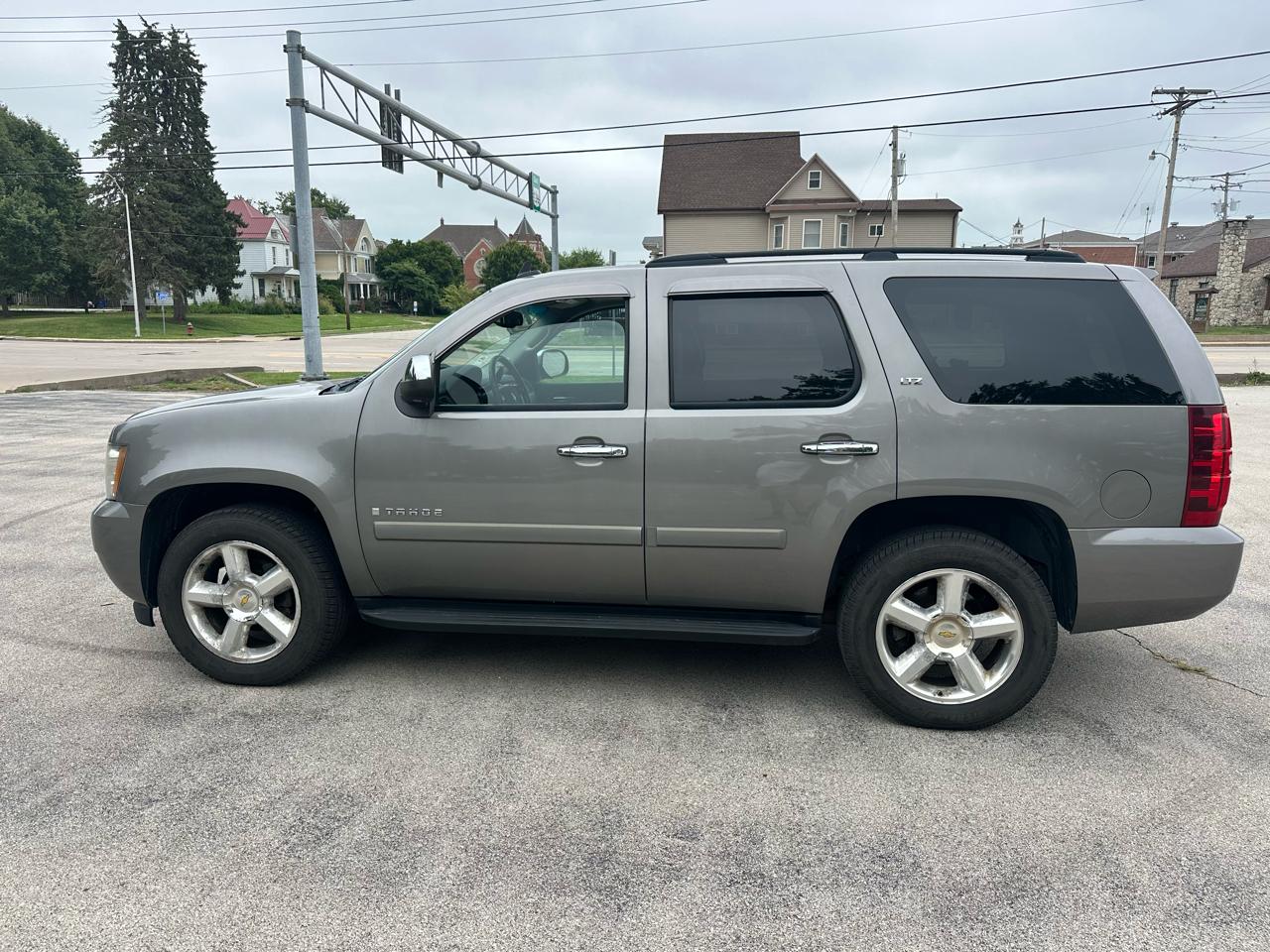Chevrolet Tahoe 4WD 4dr 1500 LTZ 2008