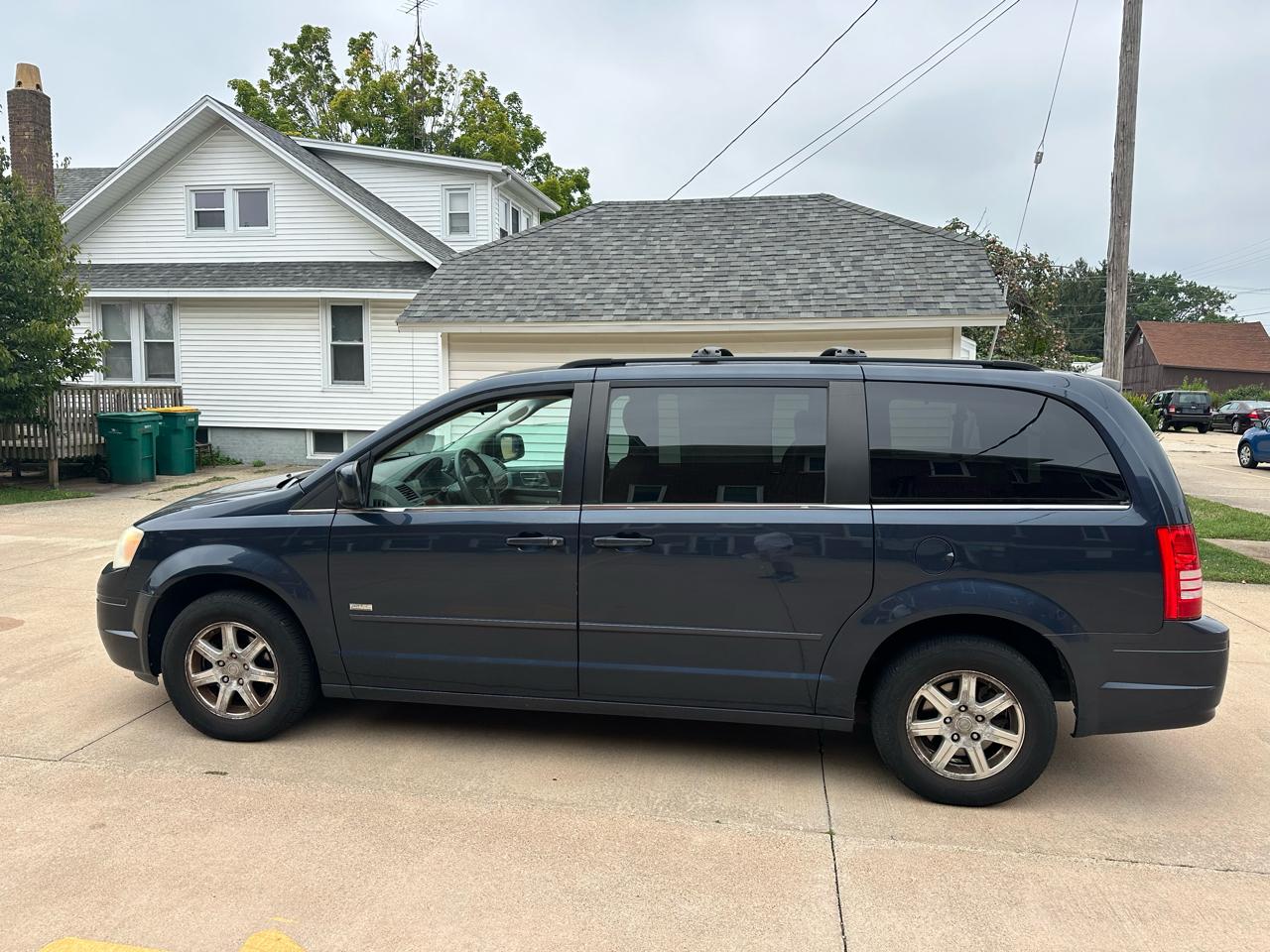 Chrysler Town & Country 4dr Wgn Touring 2008