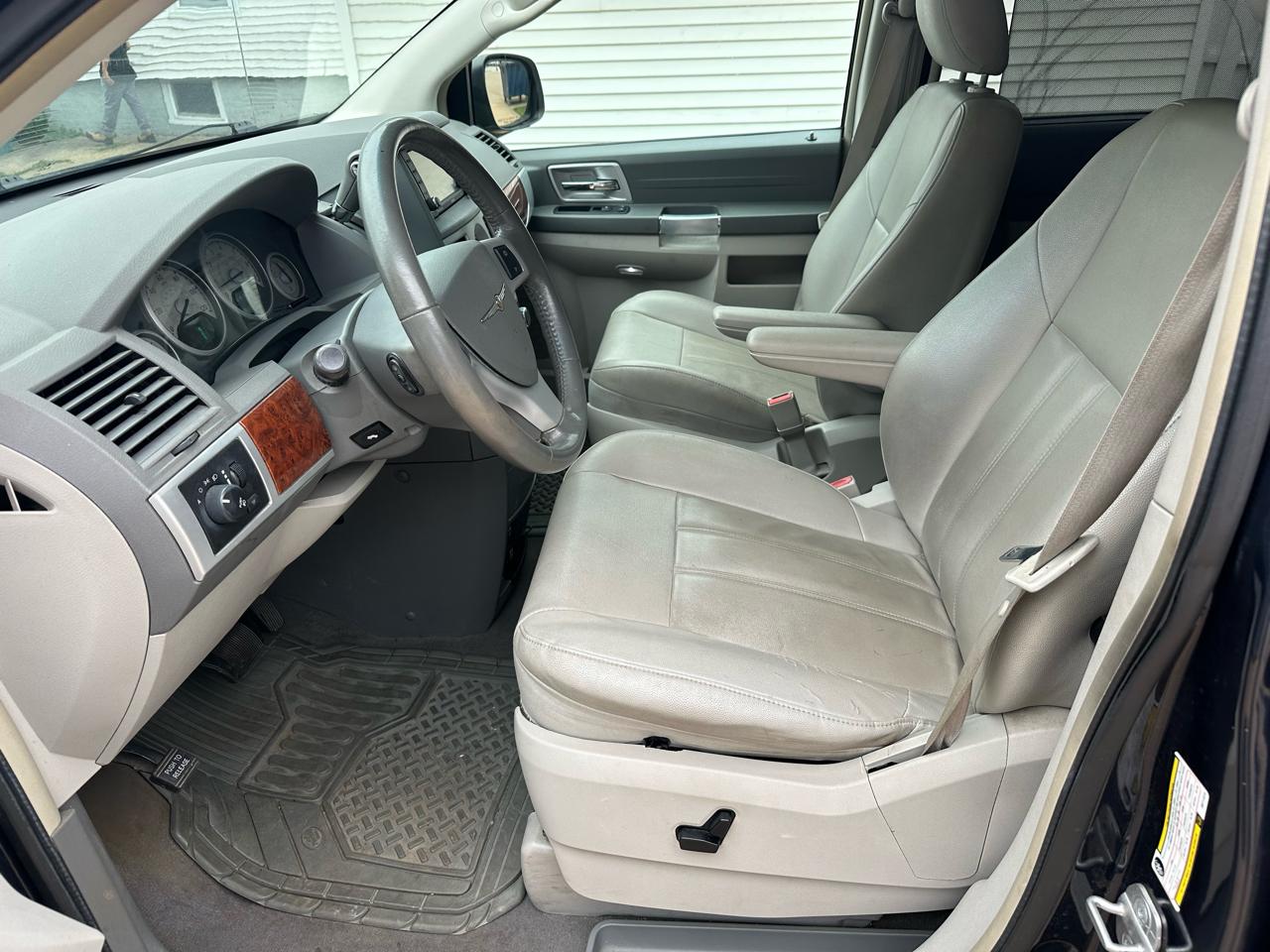 Chrysler Town & Country 4dr Wgn Touring 2008