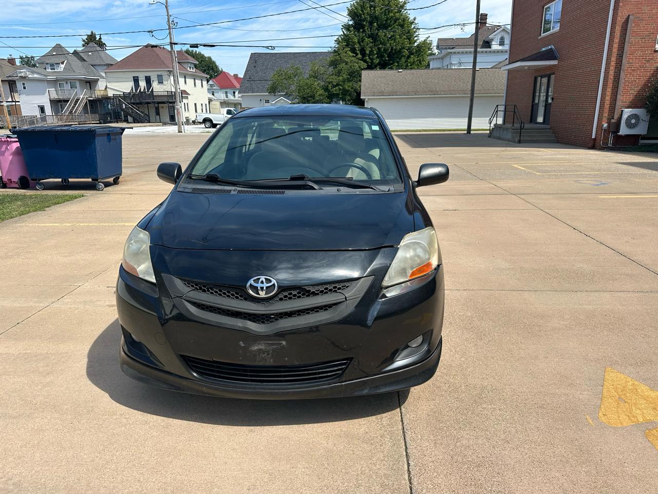 Toyota Yaris 4dr Sdn Man (Natl) 2008