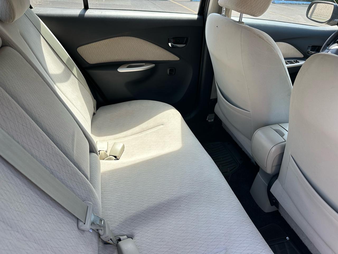 Toyota Yaris 4dr Sdn Man (Natl) 2008