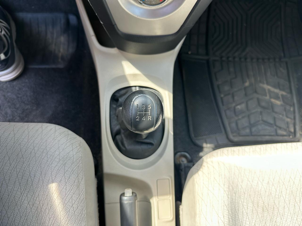 Toyota Yaris 4dr Sdn Man (Natl) 2008