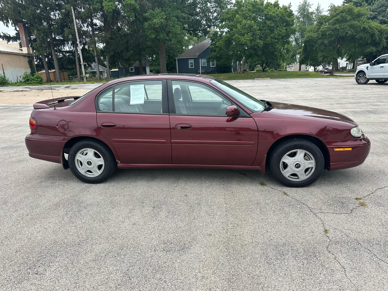 Chevrolet Malibu 4dr Sdn LS 2001