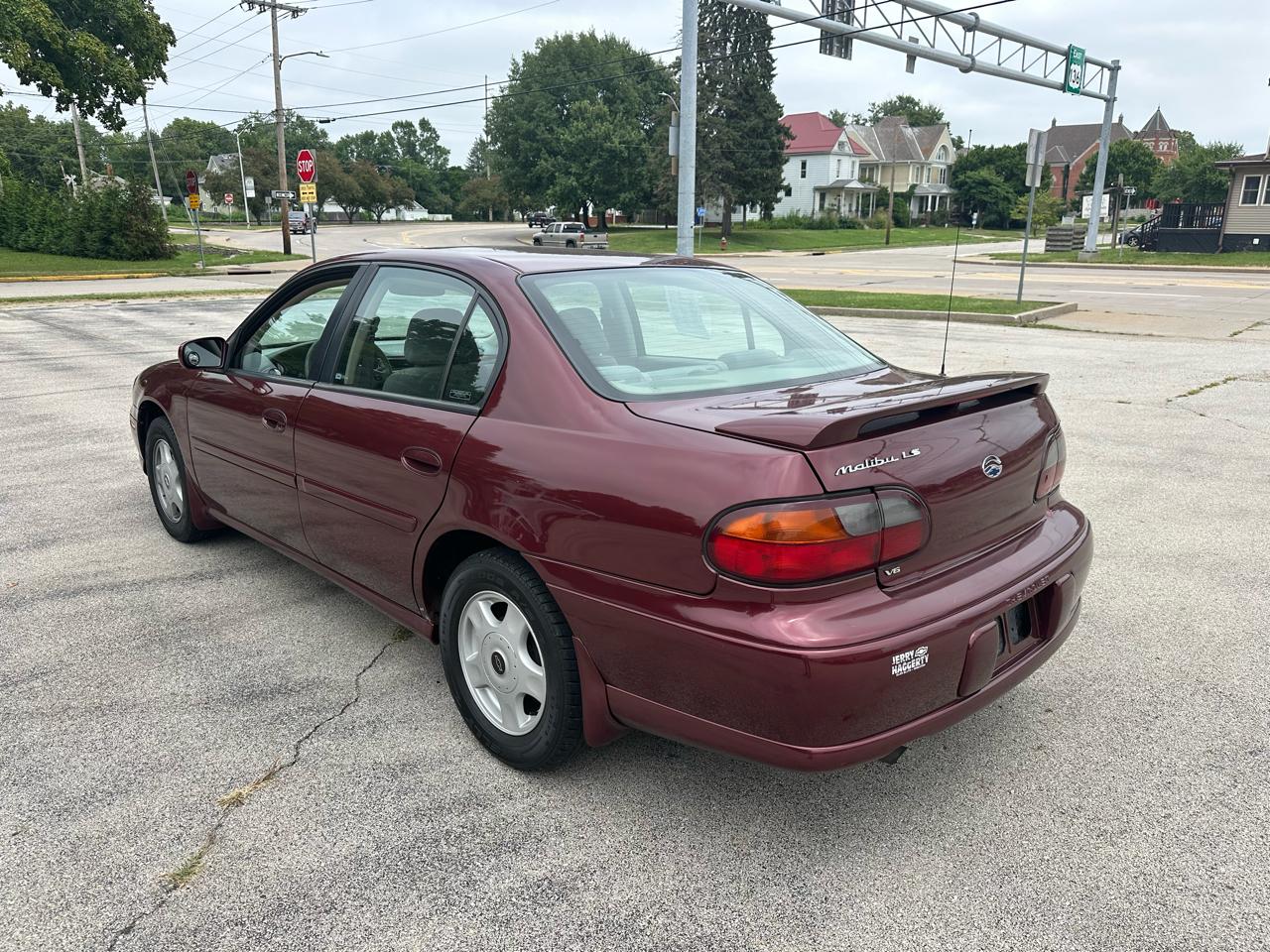 Chevrolet Malibu 4dr Sdn LS 2001