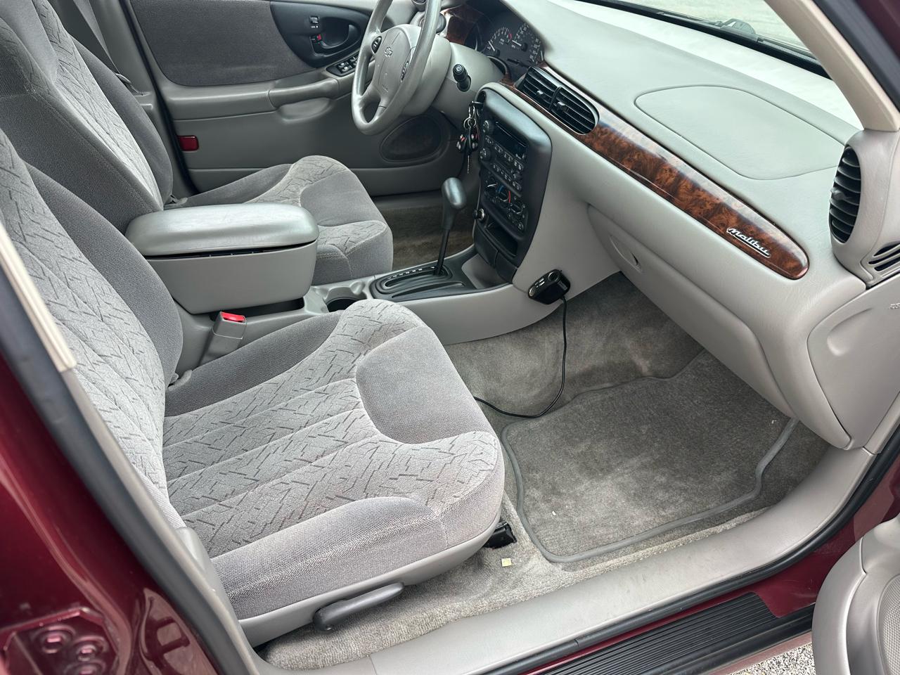 Chevrolet Malibu 4dr Sdn LS 2001