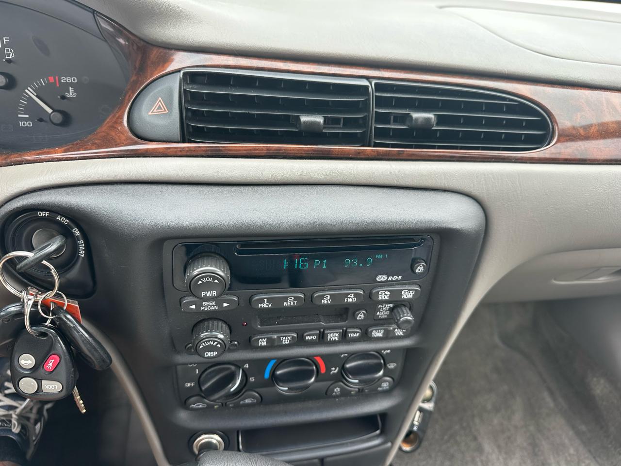 Chevrolet Malibu 4dr Sdn LS 2001