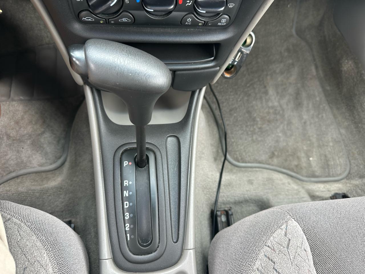 Chevrolet Malibu 4dr Sdn LS 2001