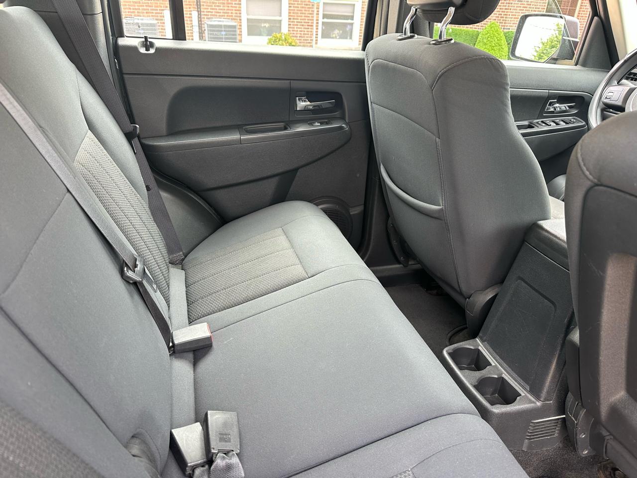 Jeep Liberty 4WD 4dr Sport 2011