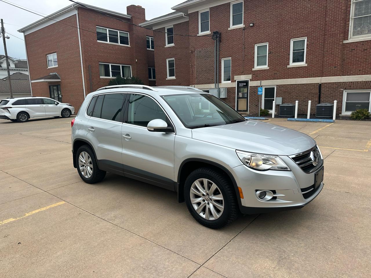Volkswagen Tiguan SEL 2009
