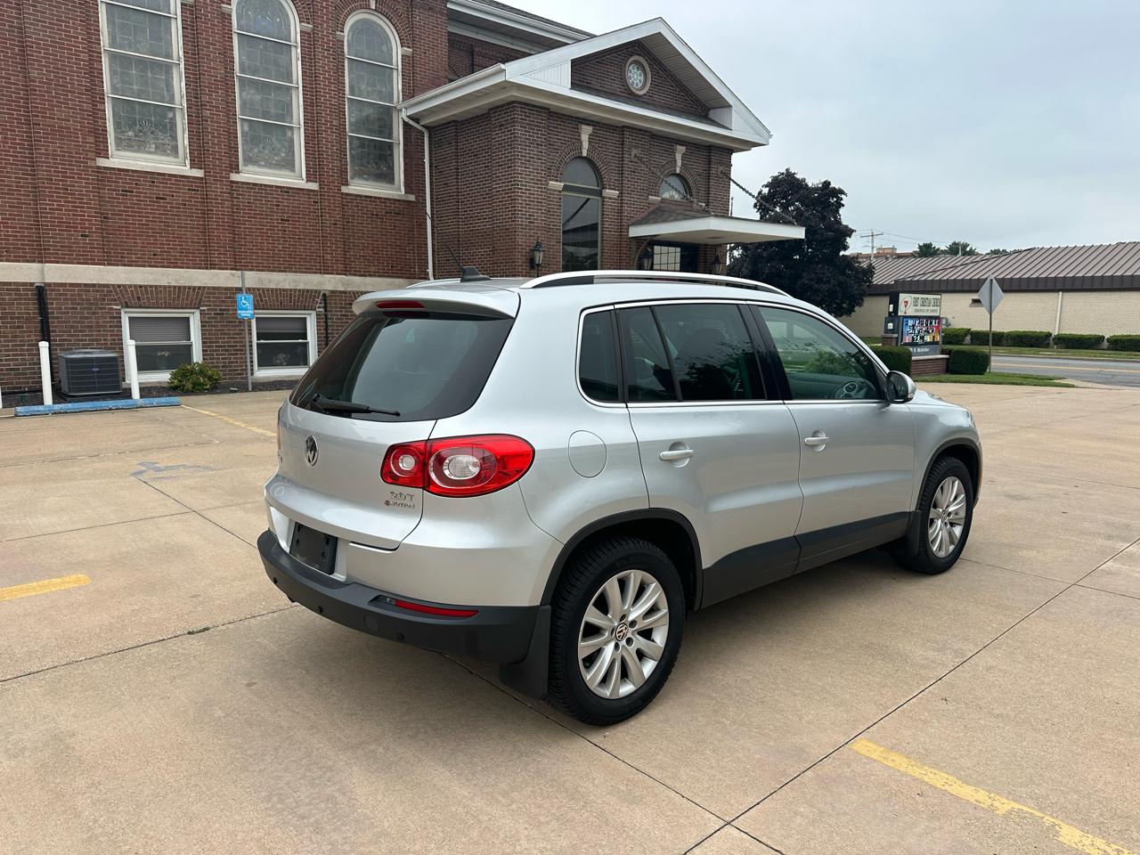 Volkswagen Tiguan SEL 2009