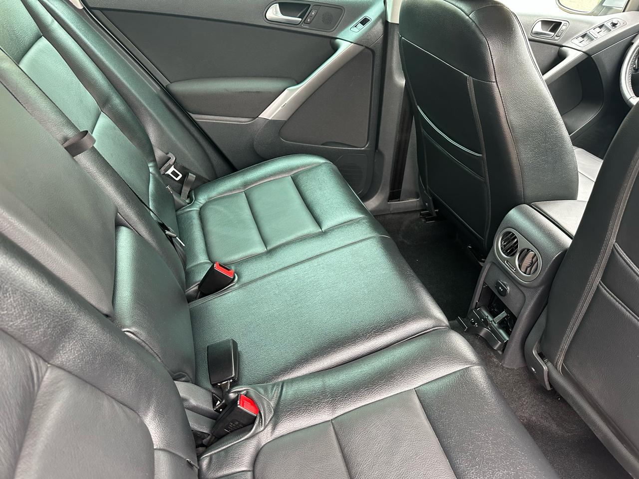 Volkswagen Tiguan SEL 2009