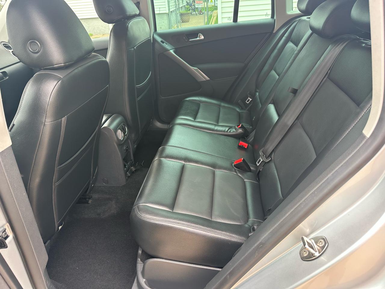 Volkswagen Tiguan SEL 2009