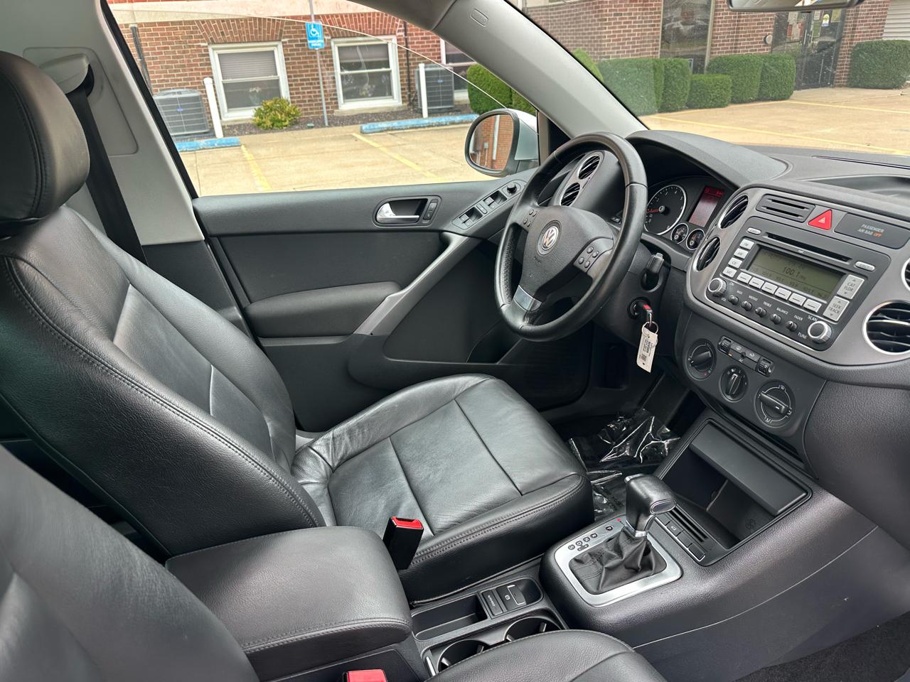 Volkswagen Tiguan SEL 2009