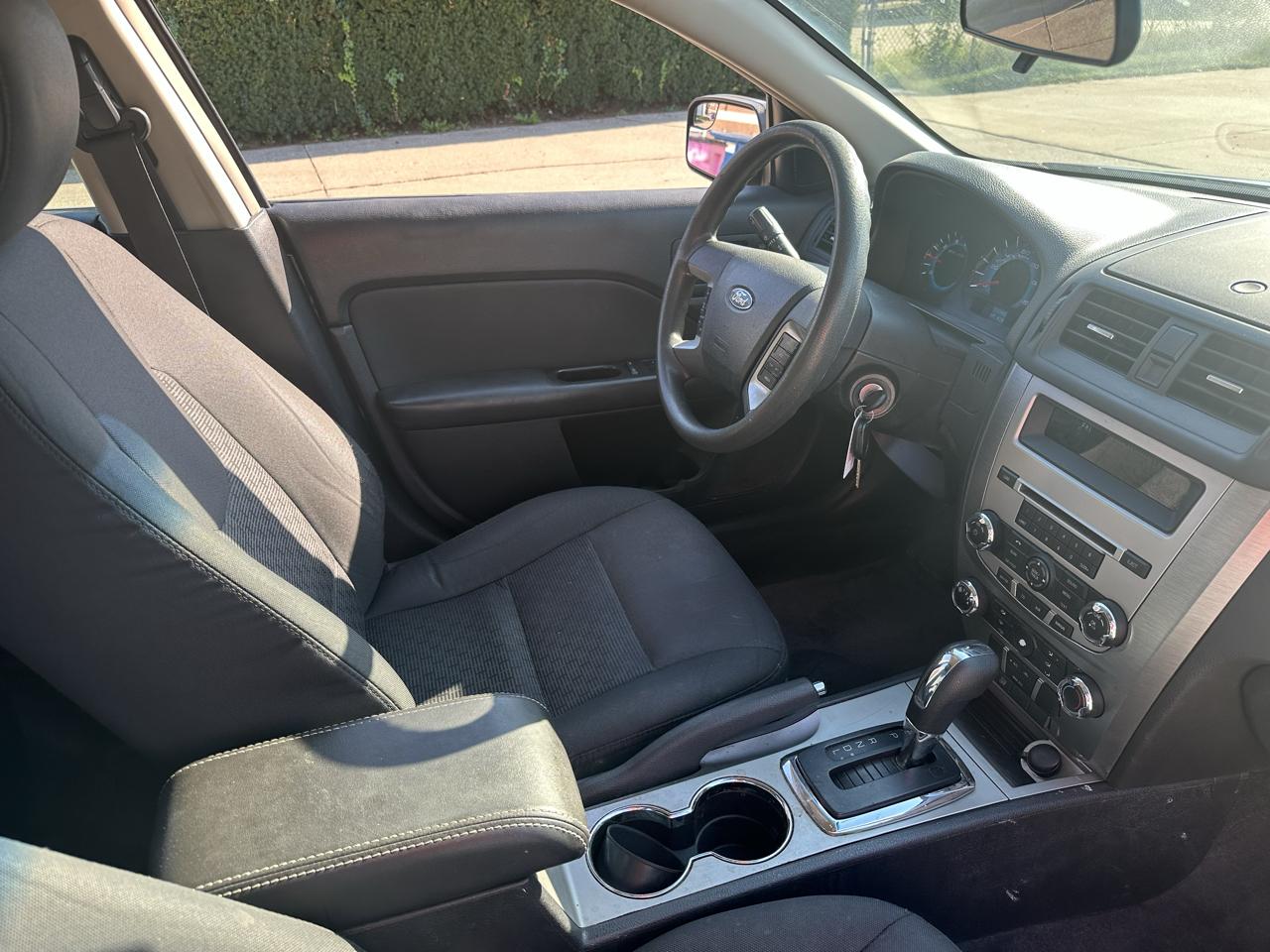 Ford Fusion 4dr Sdn SE FWD 2012