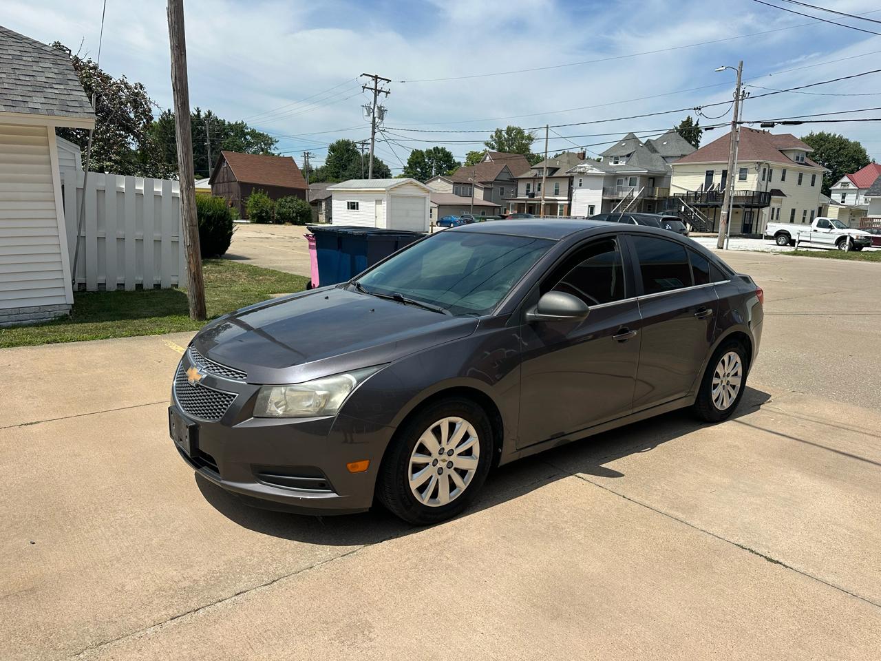Chevrolet Cruze 4dr Sdn LS 2011
