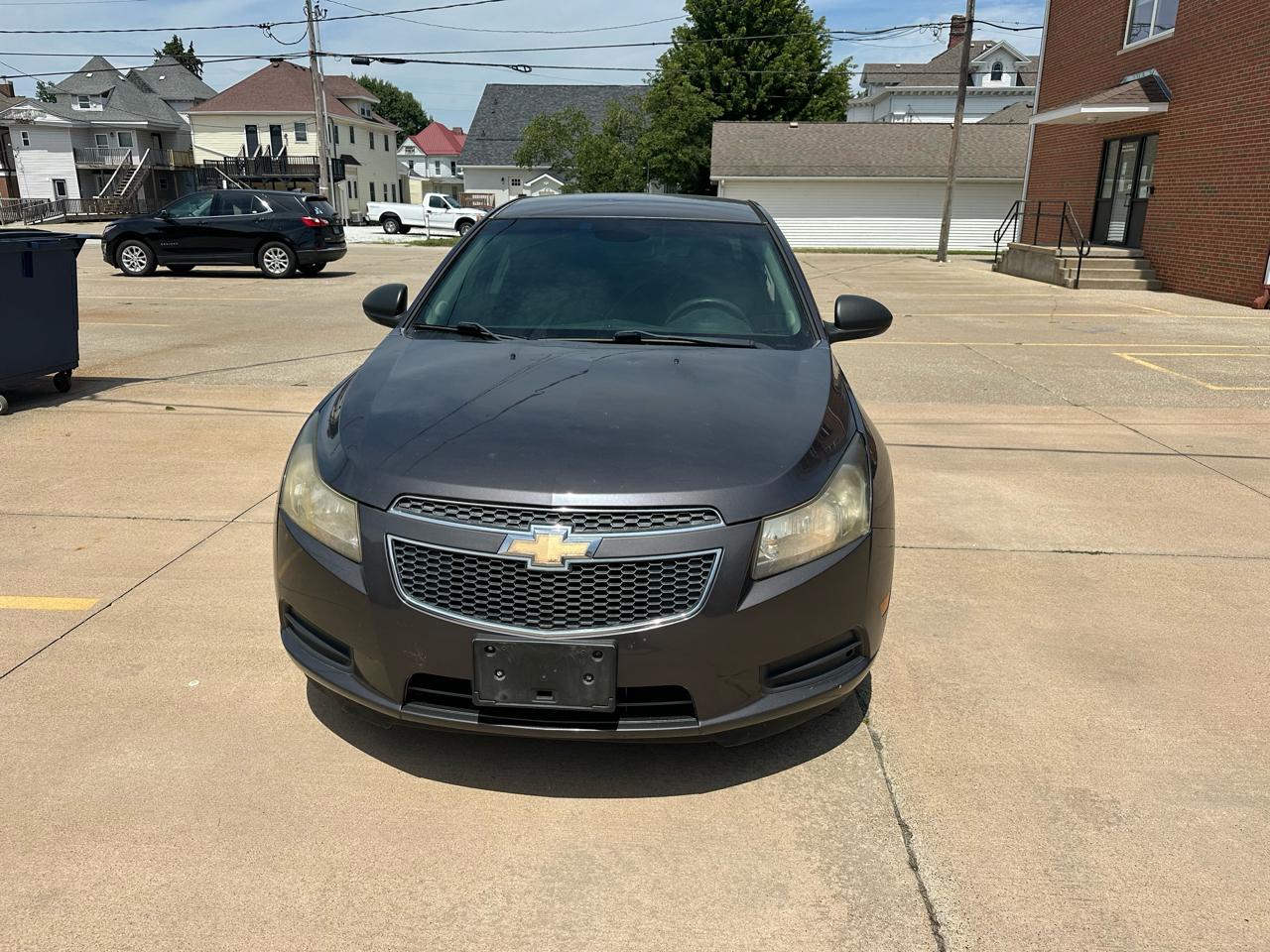 Chevrolet Cruze 4dr Sdn LS 2011