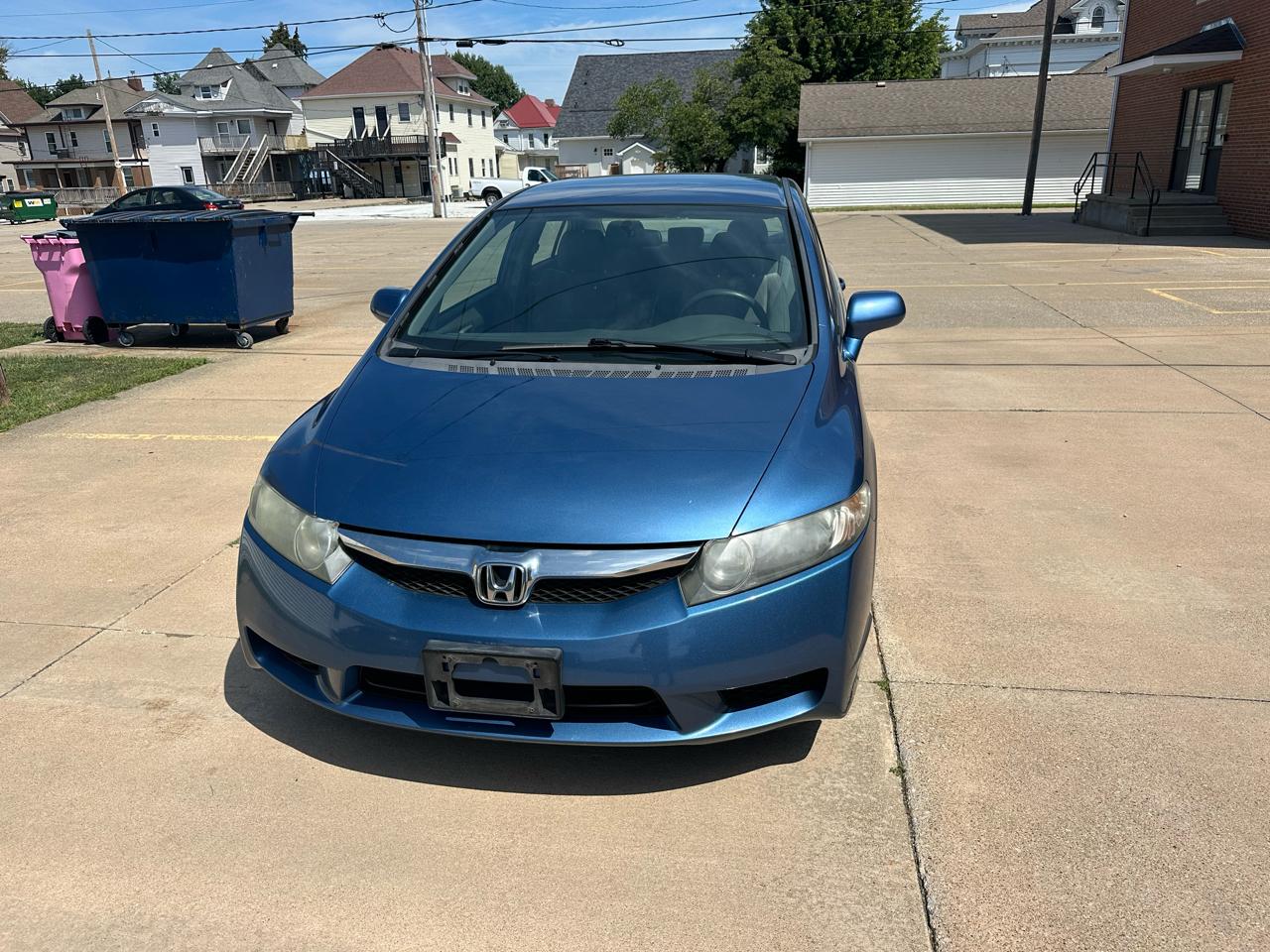 Honda Civic LX Sedan 5-Speed AT 2010