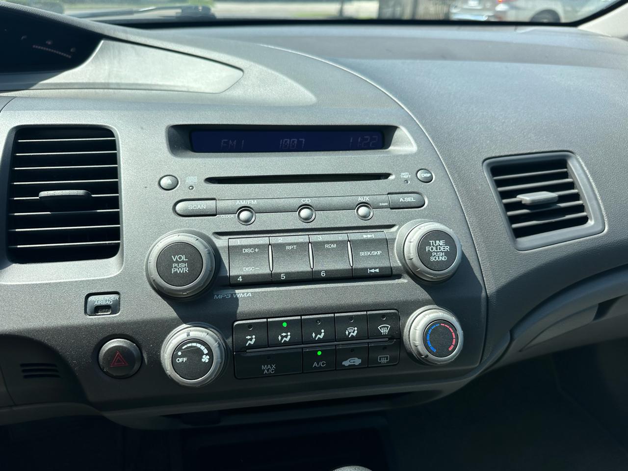 Honda Civic LX Sedan 5-Speed AT 2010