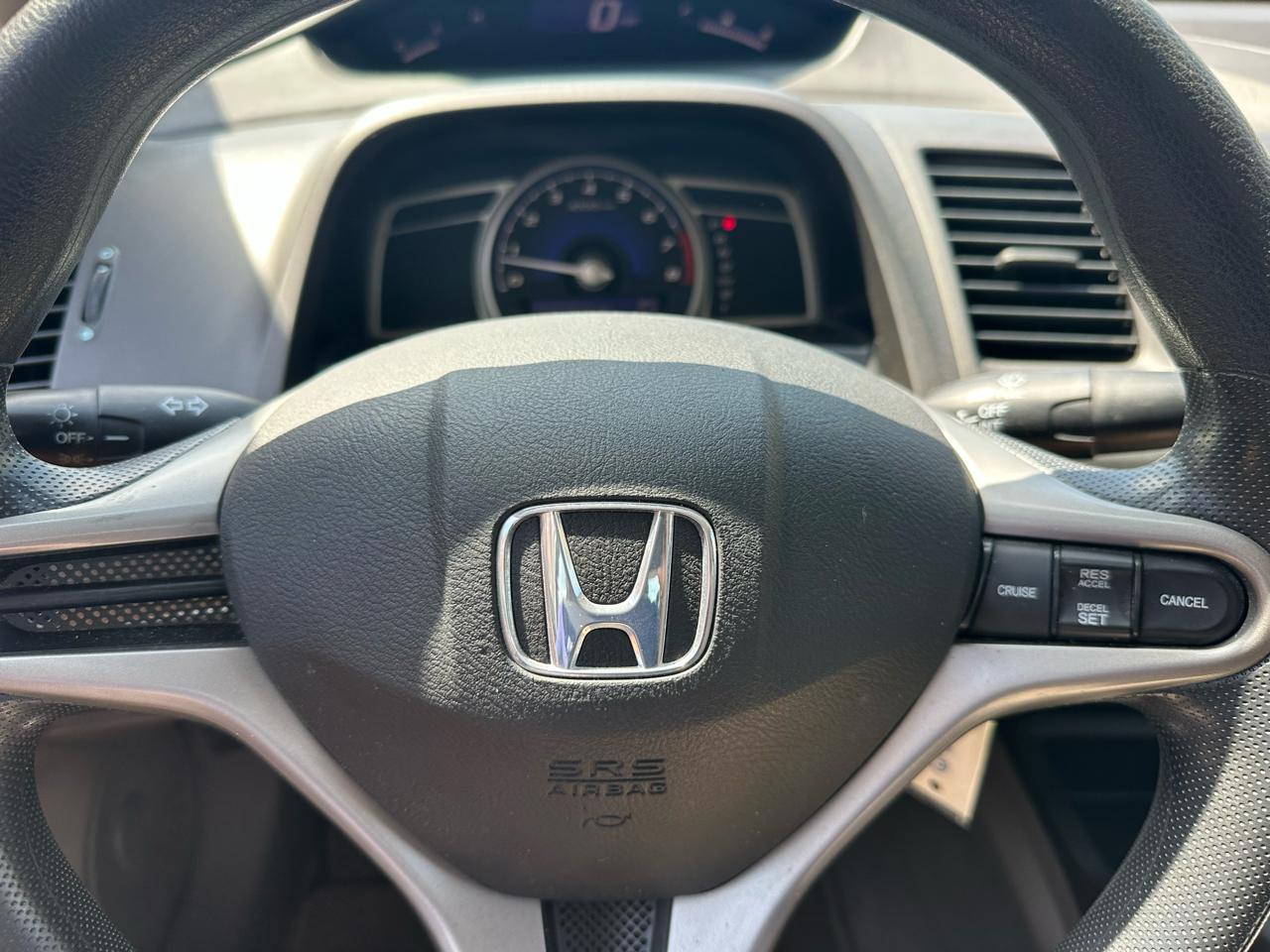 Honda Civic LX Sedan 5-Speed AT 2010