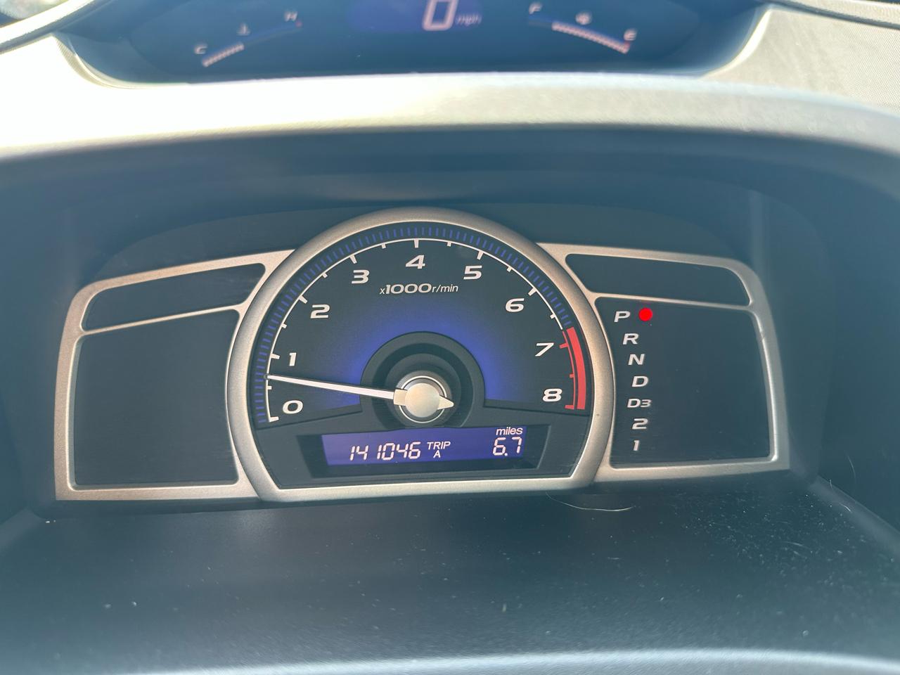 Honda Civic LX Sedan 5-Speed AT 2010