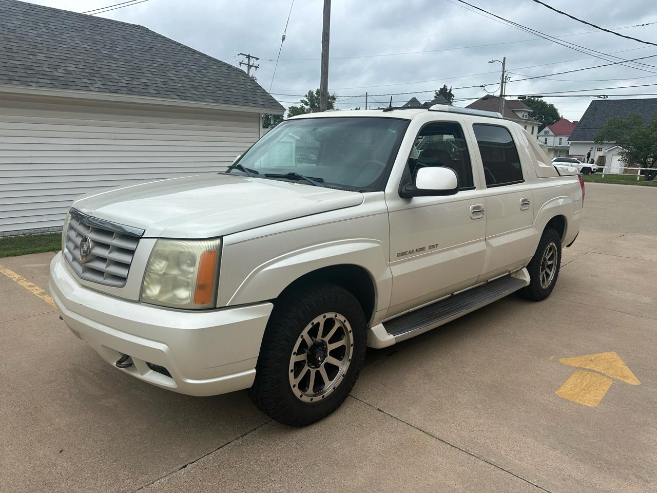 Cadillac Escalade EXT Sport Utility Truck 2003