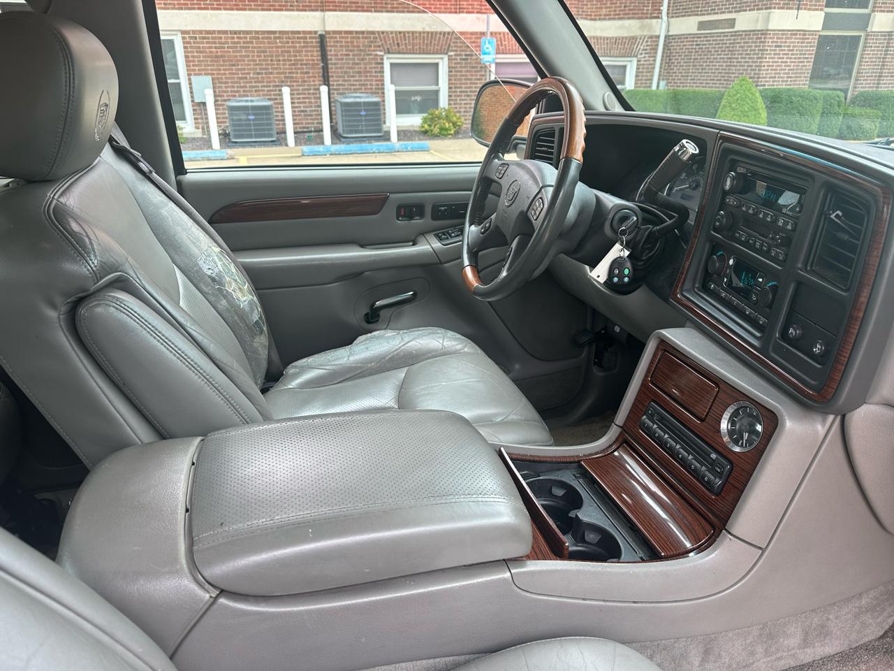 Cadillac Escalade EXT Sport Utility Truck 2003