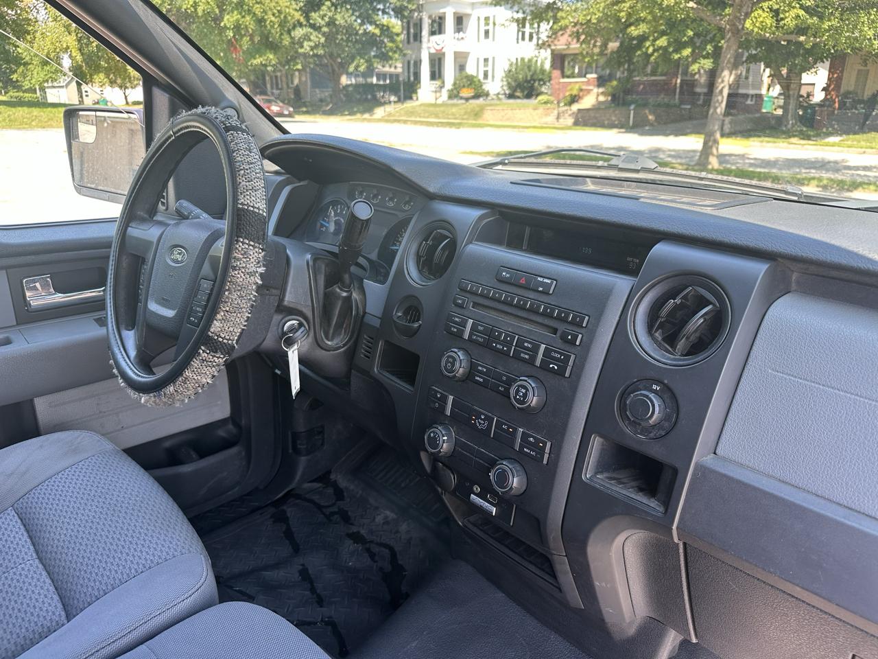 Ford F-150 2WD Reg Cab 126" XLT 2013