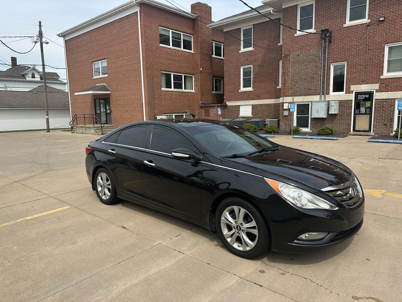 Hyundai Sonata 4dr Sdn 2.4L Auto Limited 2012