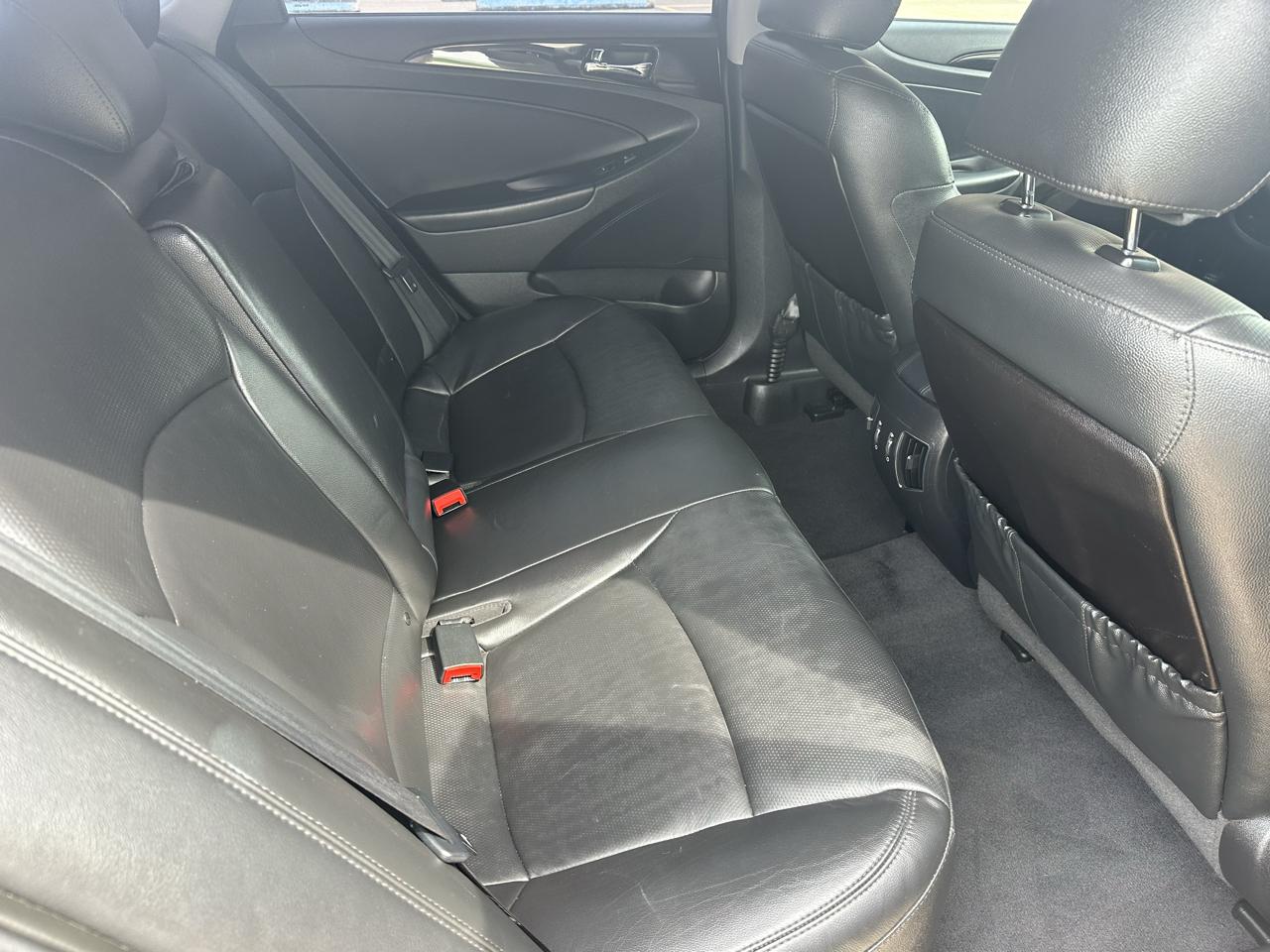 Hyundai Sonata 4dr Sdn 2.4L Auto Limited 2012