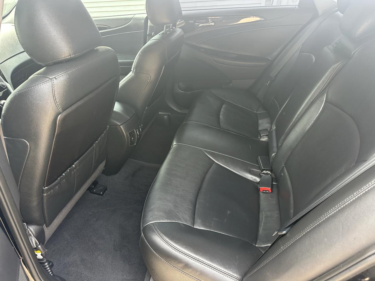 Hyundai Sonata 4dr Sdn 2.4L Auto Limited 2012