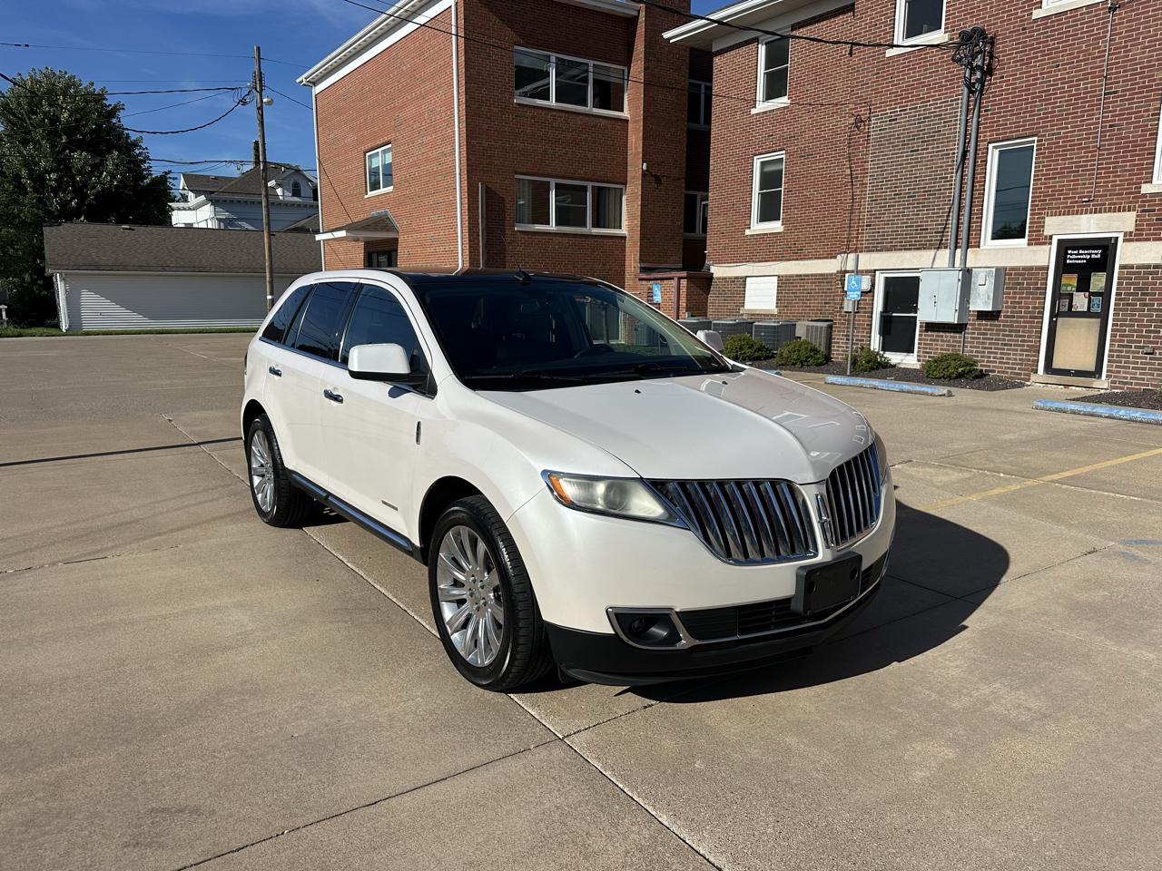 Lincoln MKX AWD 4dr 2011