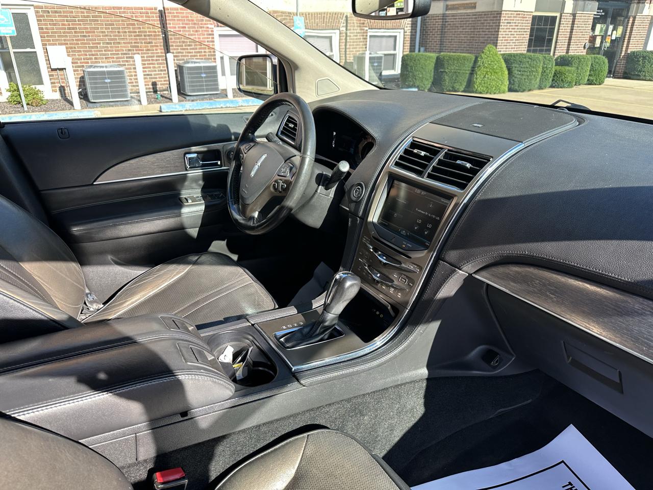 Lincoln MKX AWD 4dr 2011