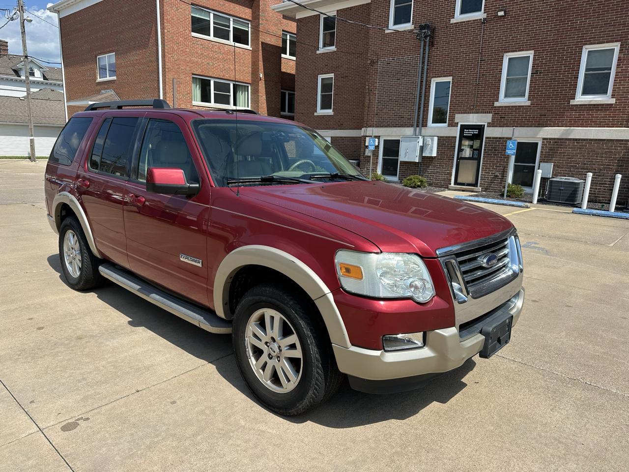 Ford Explorer 4WD 4dr V6 Eddie Bauer 2008