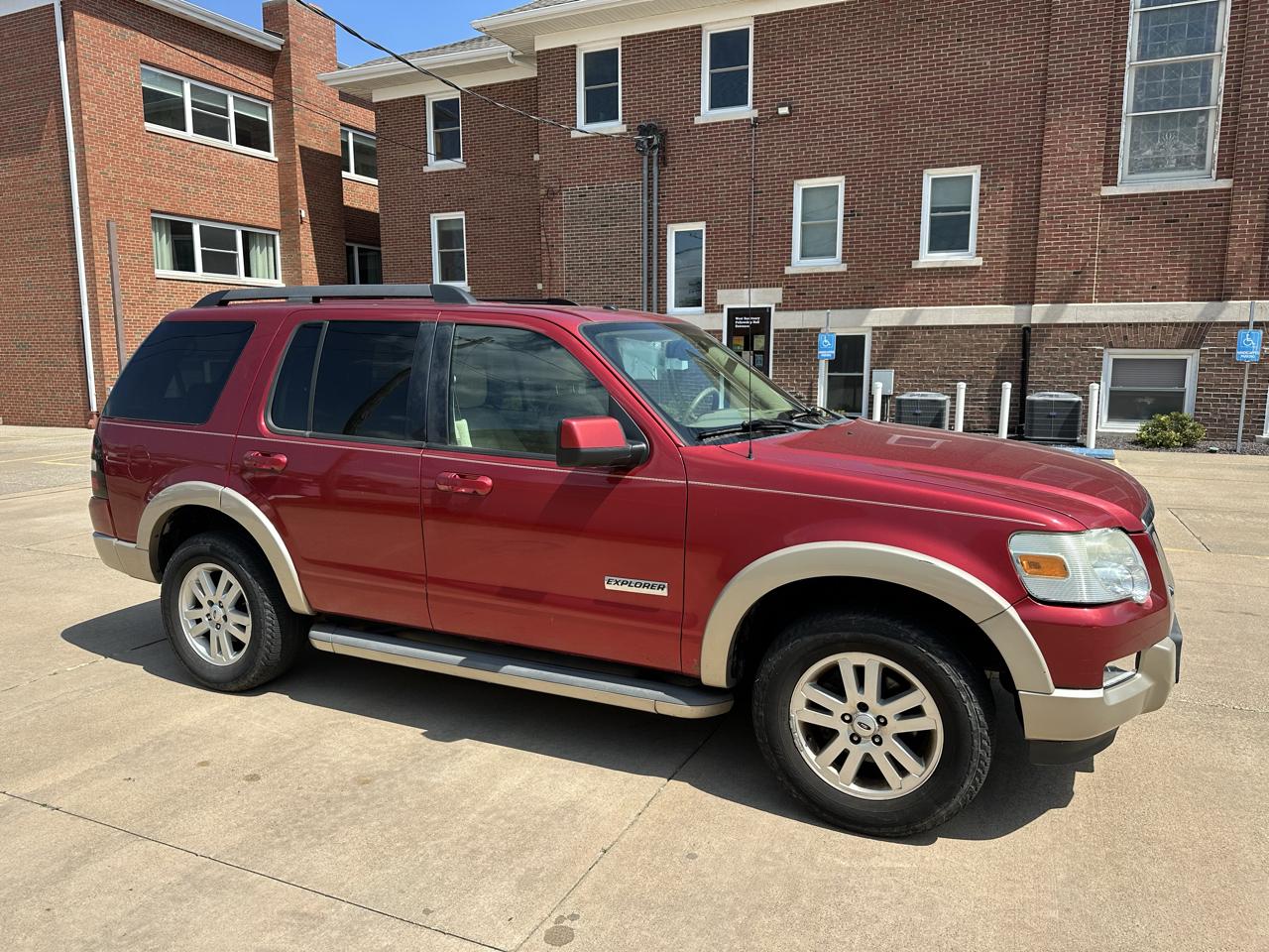 Ford Explorer 4WD 4dr V6 Eddie Bauer 2008