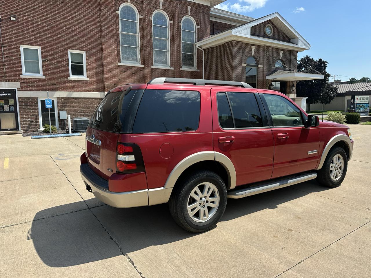 Ford Explorer 4WD 4dr V6 Eddie Bauer 2008