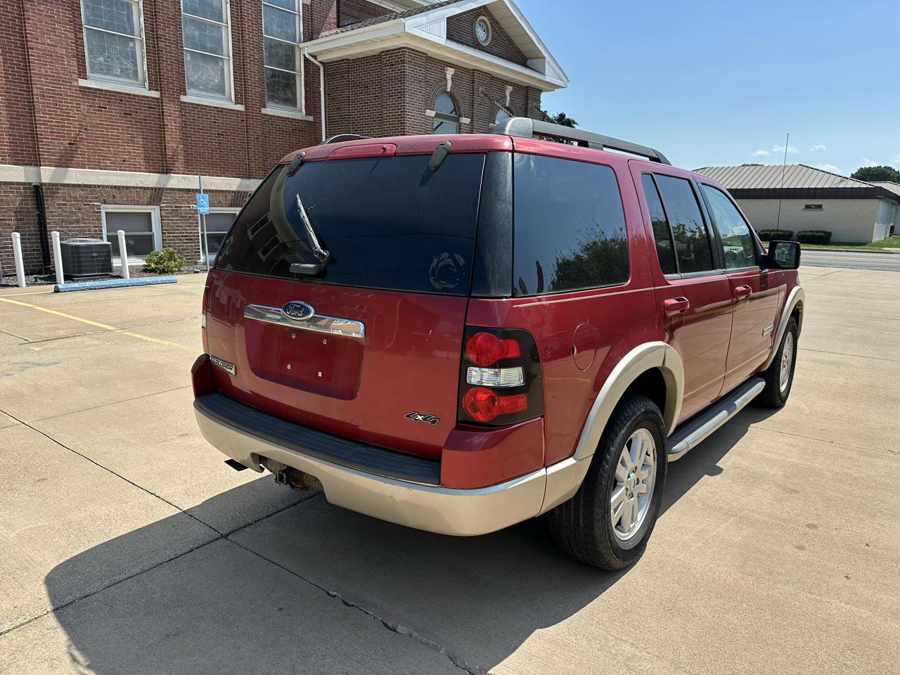 Ford Explorer 4WD 4dr V6 Eddie Bauer 2008