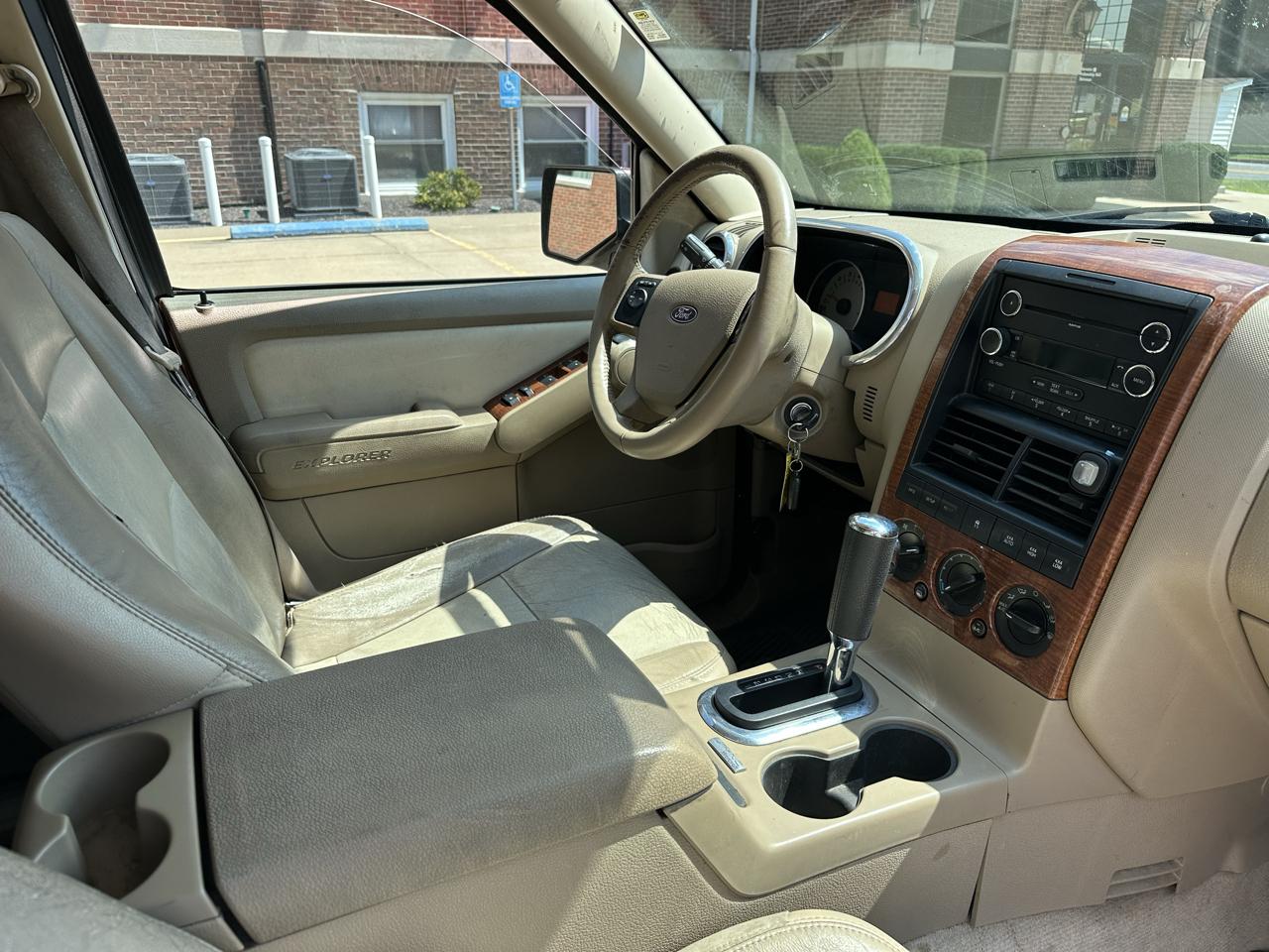 Ford Explorer 4WD 4dr V6 Eddie Bauer 2008
