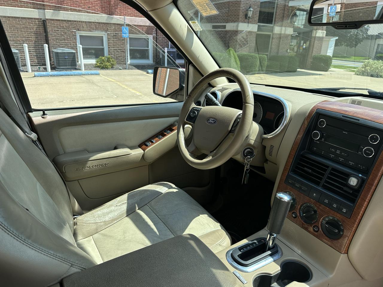 Ford Explorer 4WD 4dr V6 Eddie Bauer 2008