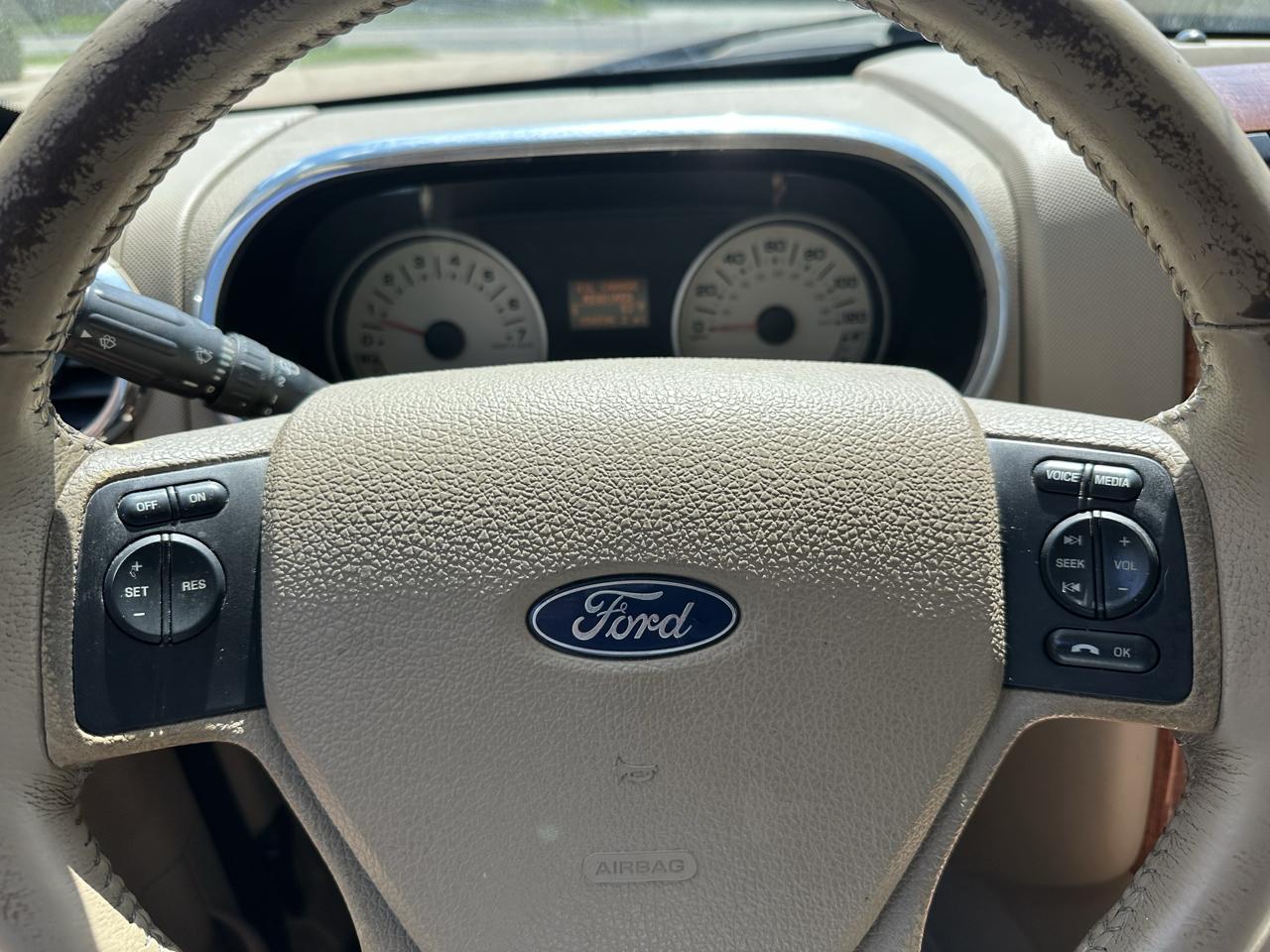 Ford Explorer 4WD 4dr V6 Eddie Bauer 2008