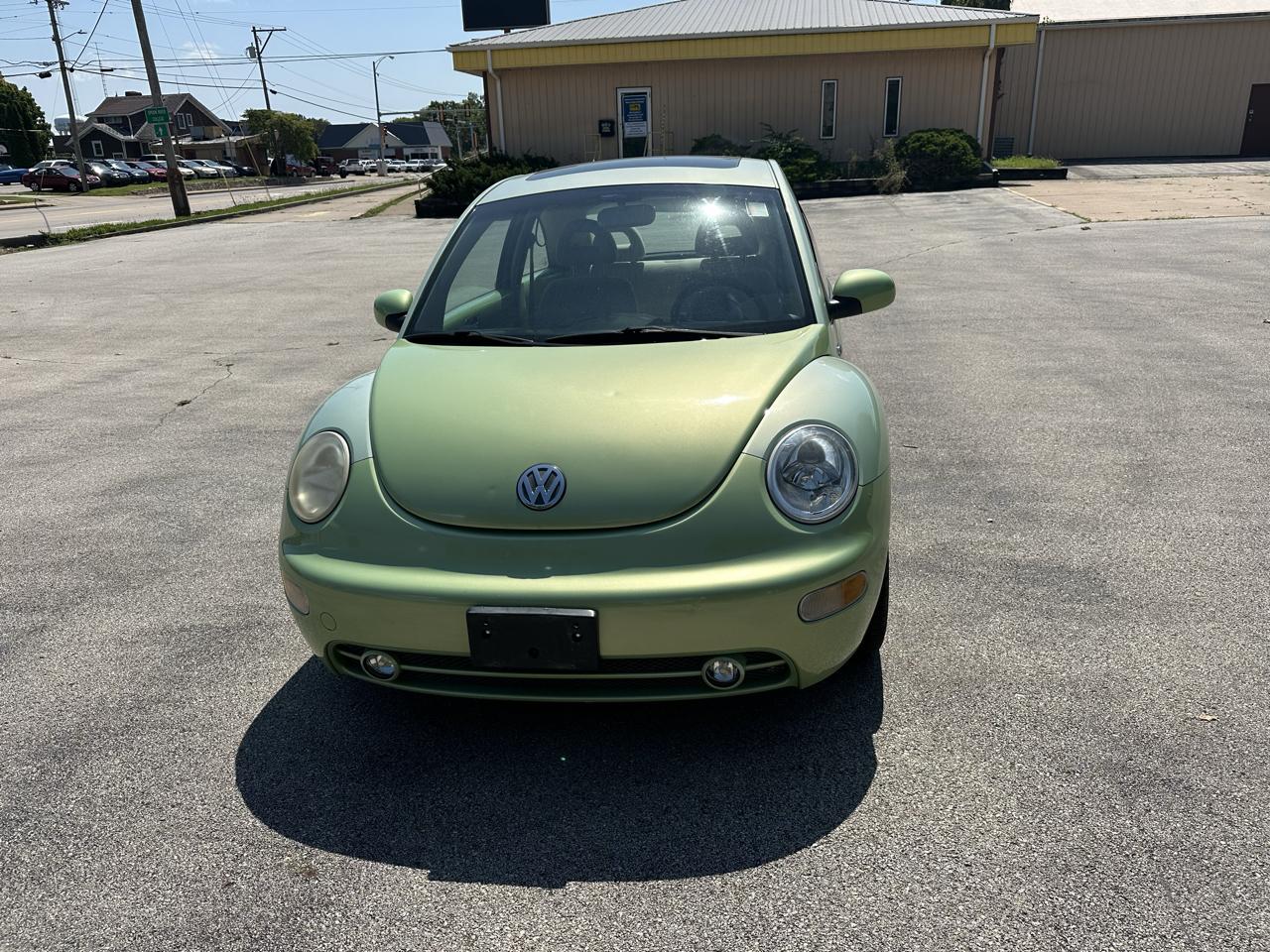 Volkswagen New Beetle 2dr Cpe GLS Auto 2002