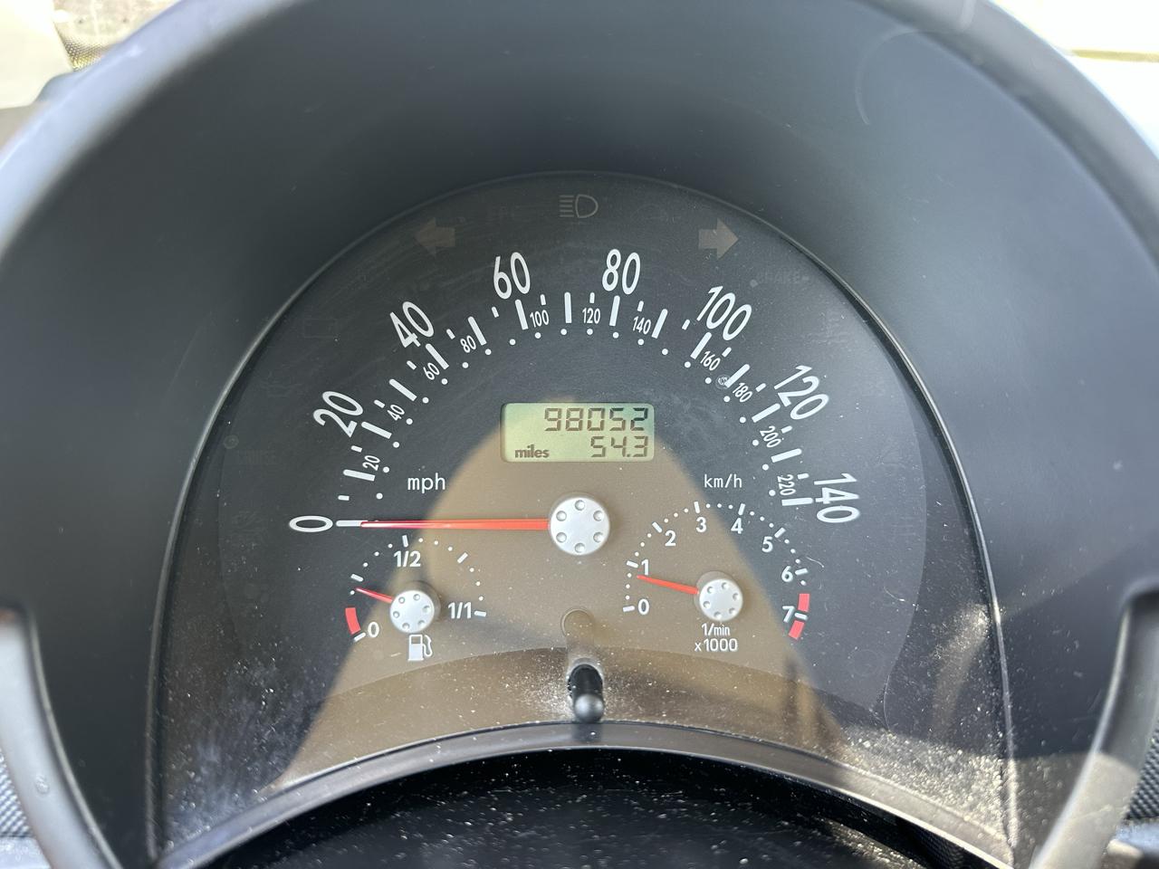 Volkswagen New Beetle 2dr Cpe GLS Auto 2002
