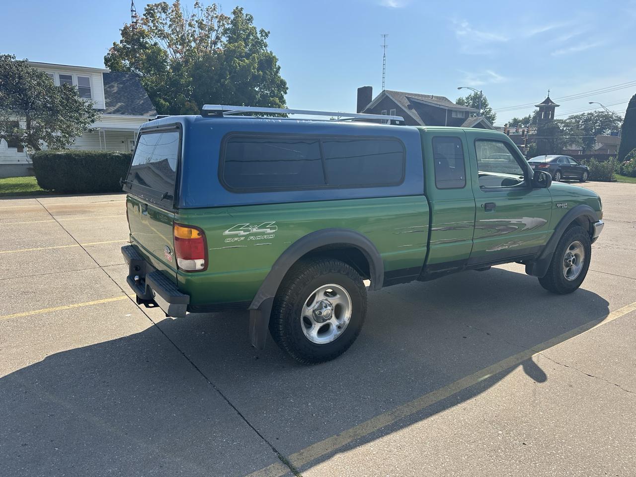Ford Ranger Supercab 126" WB XLT 4WD 1999