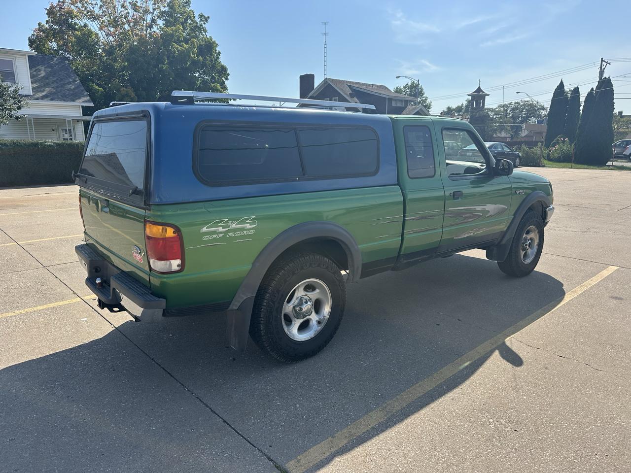Ford Ranger Supercab 126" WB XLT 4WD 1999