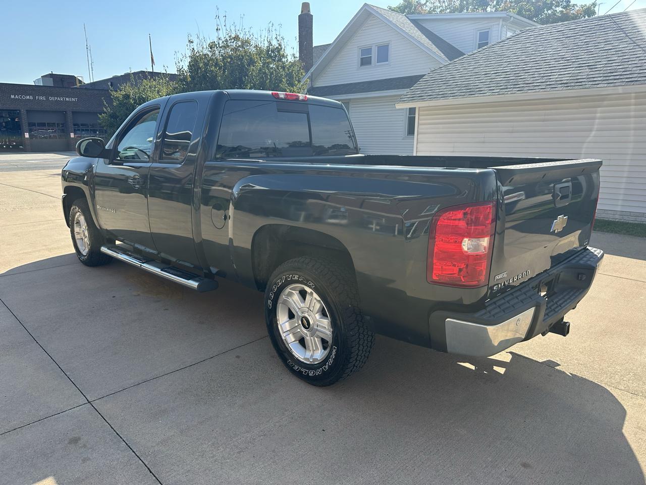 Chevrolet Silverado 1500 4WD Ext Cab 143.5" LTZ 2009