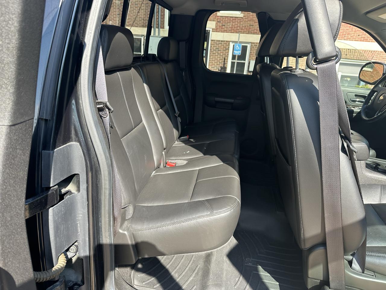 Chevrolet Silverado 1500 4WD Ext Cab 143.5" LTZ 2009