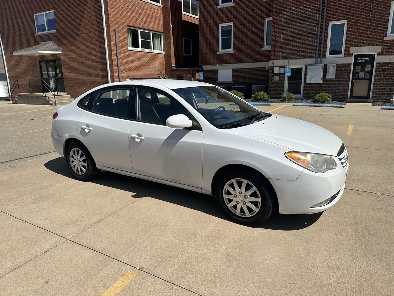Hyundai Elantra 4dr Sdn Auto GLS 2010
