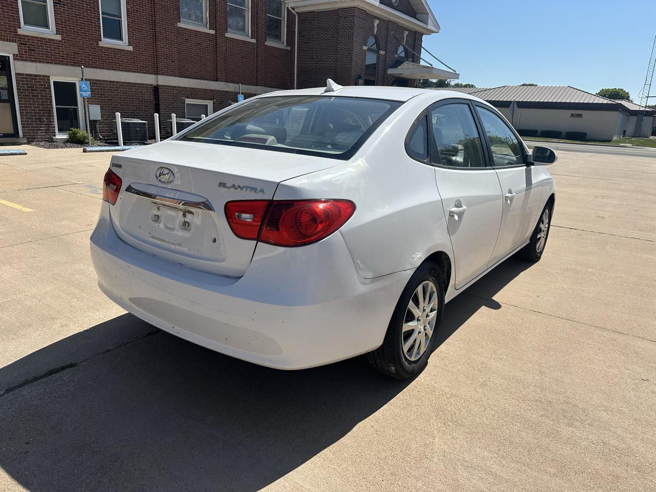 Hyundai Elantra 4dr Sdn Auto GLS 2010