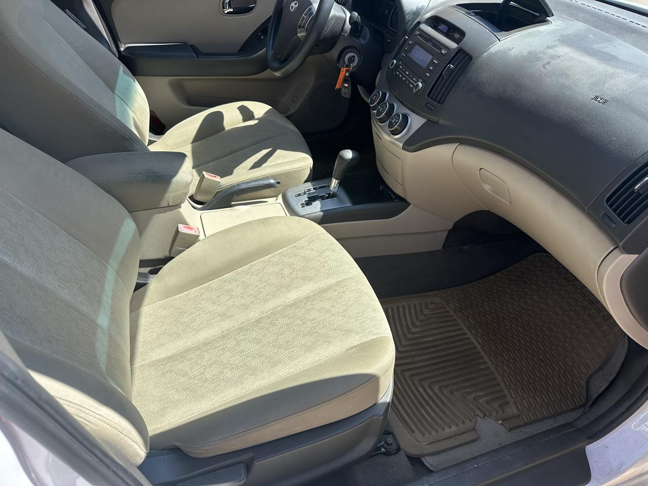 Hyundai Elantra 4dr Sdn Auto GLS 2010
