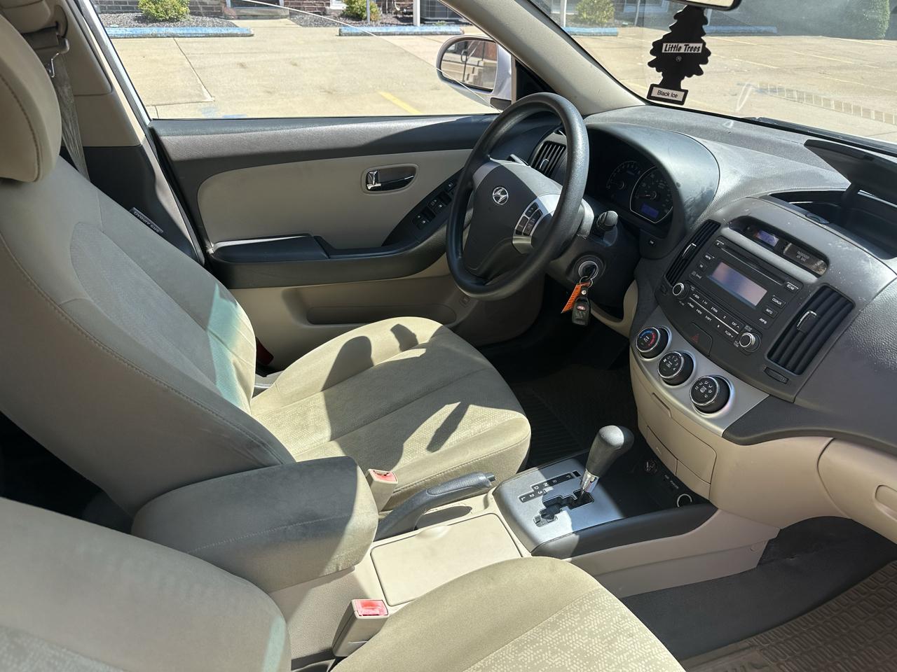 Hyundai Elantra 4dr Sdn Auto GLS 2010