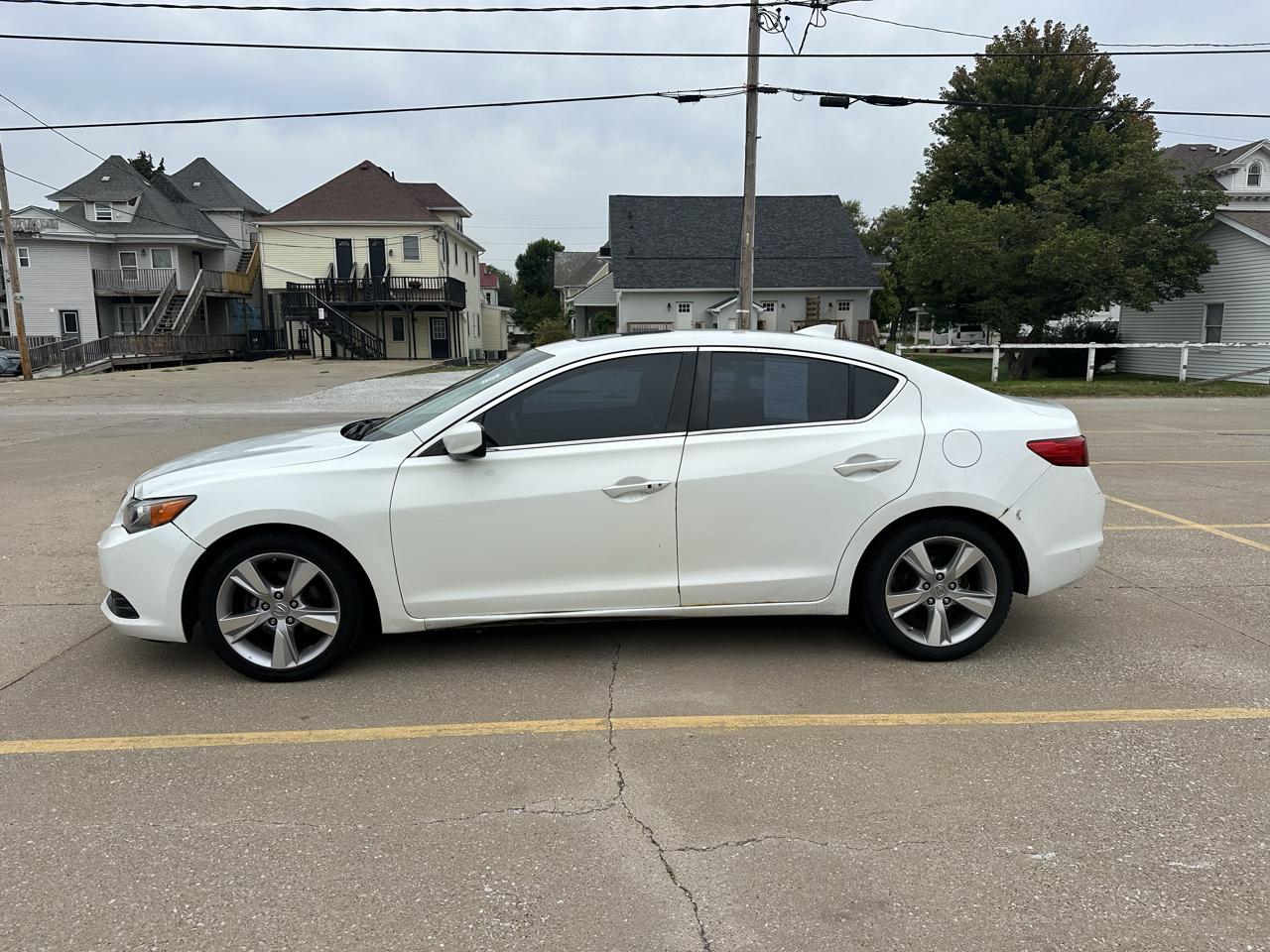 Acura ILX 4dr Sdn 2.0L Tech Pkg 2014
